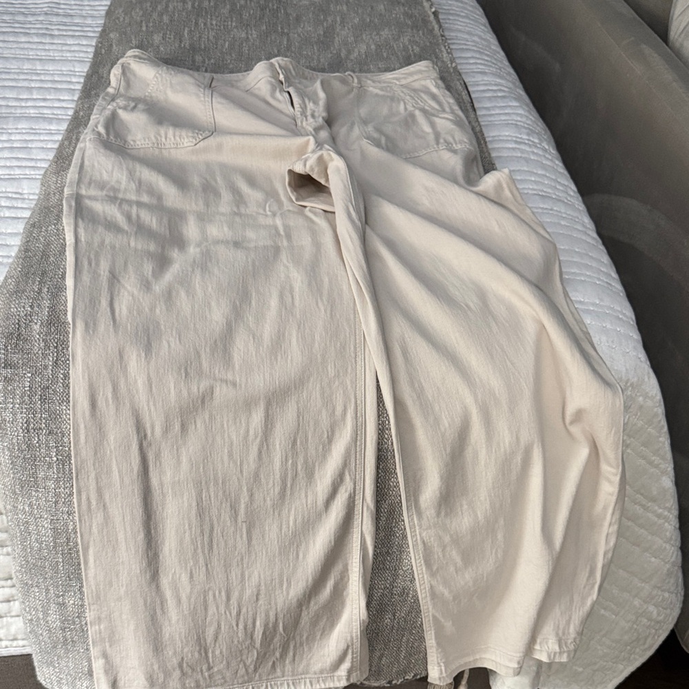 American Eagle Cream Wide-Leg Jeans Sz 20